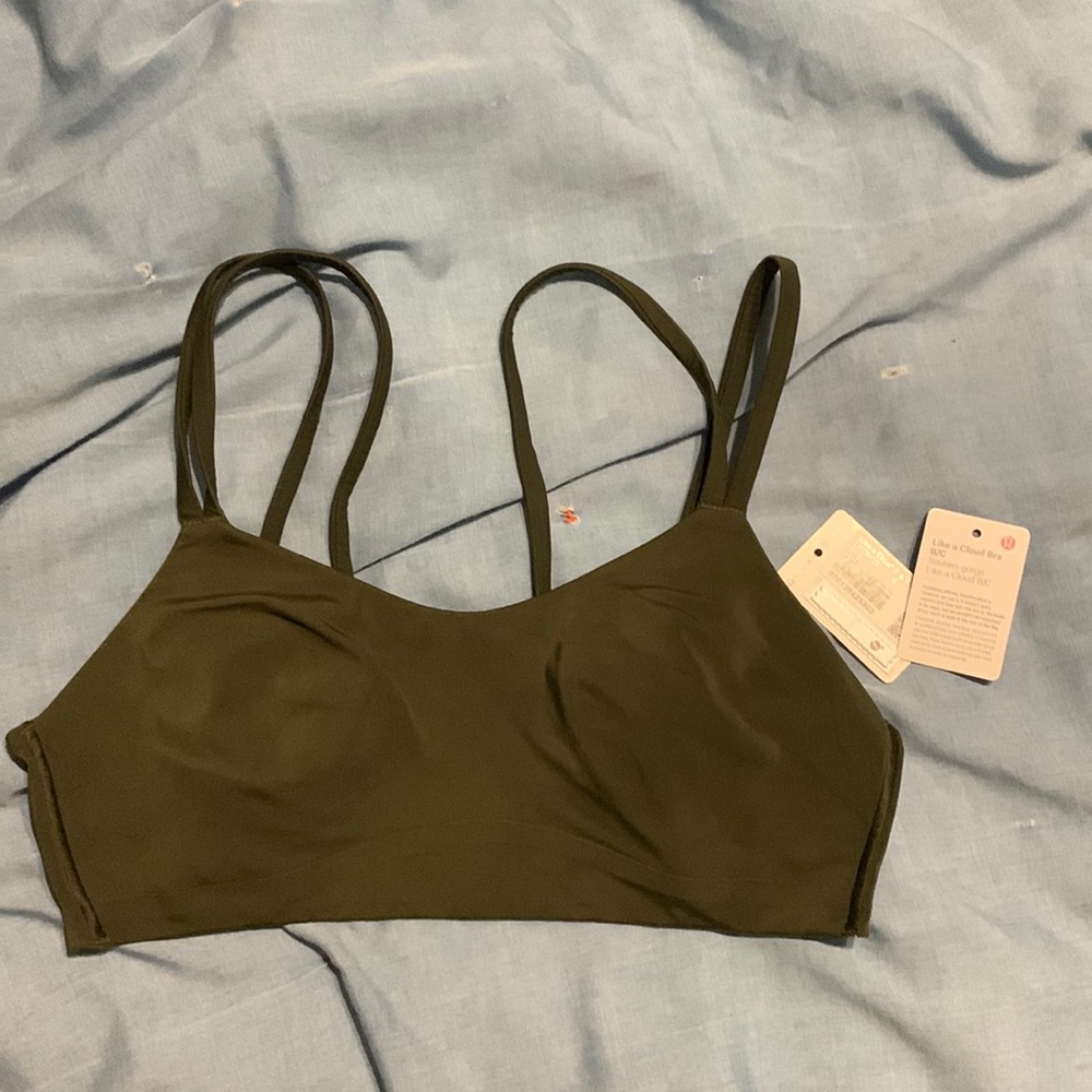 Lululemon Like A Cloud bra